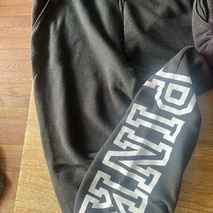 Victoria’s Secret pink Black Sweatpants size medium